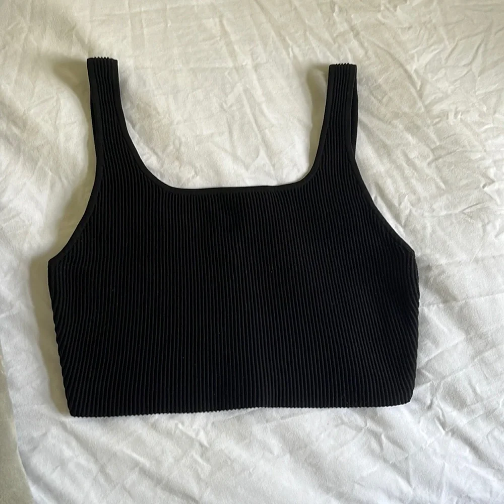 Aritzia Babaton Sculpt Knit Squareneck Cropped Tank - Picture 4 of 7